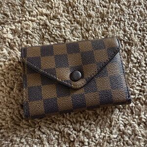 Daisy Rose Checkered Brown Wallet